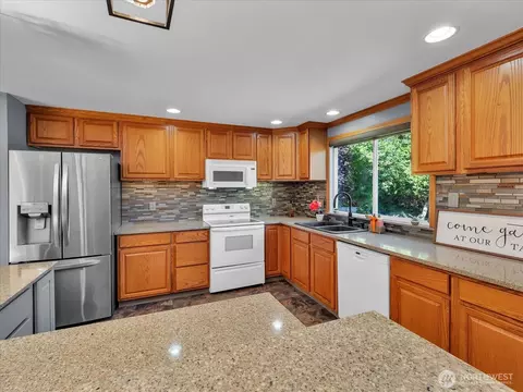 Kitchen - 17503 24th Ave SE, Bothell, WA 98012 photo 2 of 2