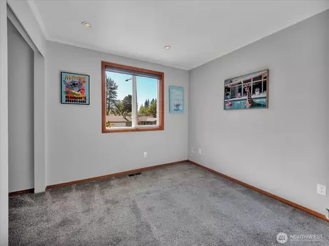 Bedroom - 17503 24th Ave SE, Bothell, WA 98012 photo 2 of 3