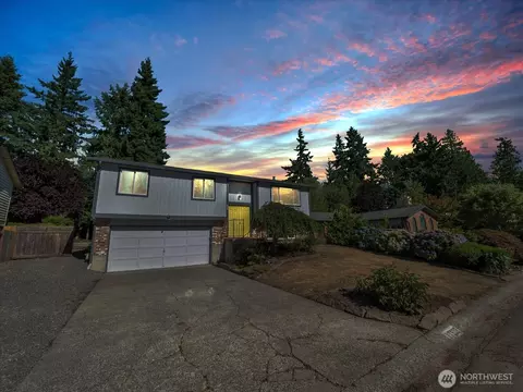 Exterior - 17503 24th Ave SE, Bothell, WA 98012 photo 2 of 11
