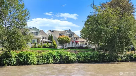 7526 145th Ave E, Sumner, WA 98390