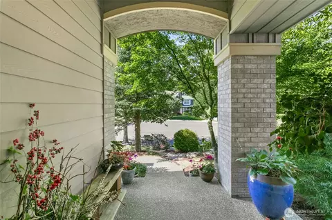 Exterior - 19033 29th Ave SE, Bothell, WA 98012 photo 5 of 16