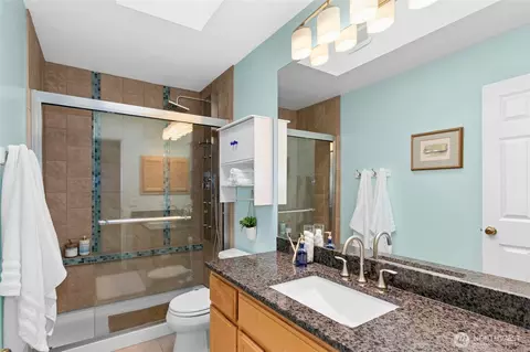 Bath - 19033 29th Ave SE, Bothell, WA 98012 photo 5 of 5
