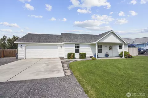 5502 Crystal Springs Pl NE, Moses Lake, WA 98837