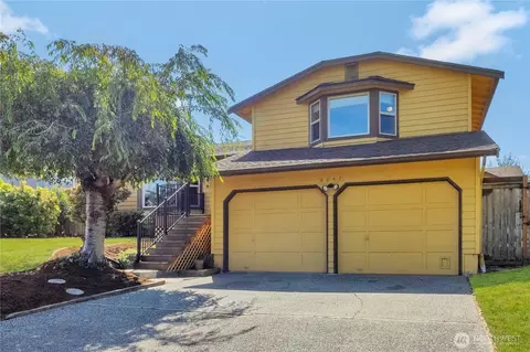 6047 Sunshine Dr, Ferndale, WA 98248