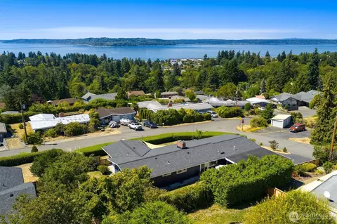 23006 Thunderbird Dr S, Des Moines, WA 98198