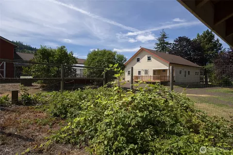 854 Mcfarland Dr, Sequim, WA 98382 photo 40