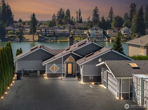 7010 Vandermark Rd E, Bonney Lake, WA 98391