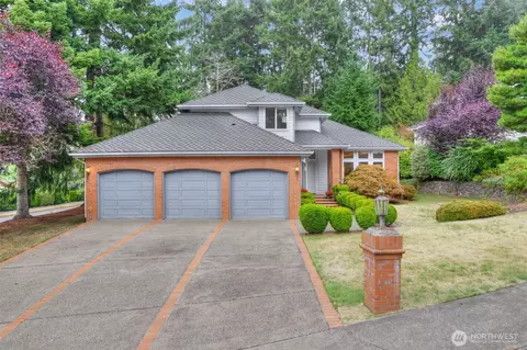 311 Keach Loop, Steilacoom, WA 98388