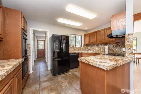Kitchen - 33 Pebble Way, Sequim, WA 98382 photo 1 of 4