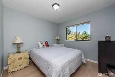 Bedroom - 33 Pebble Way, Sequim, WA 98382 photo 4 of 4
