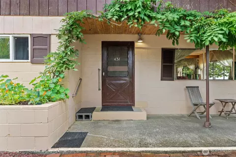 431 B St, South Bend, WA 98586