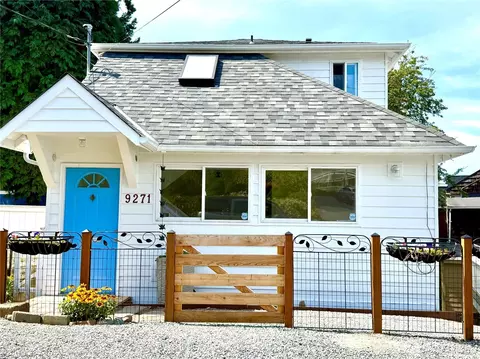 9271 Ithaca Pl S, Seattle, WA 98118