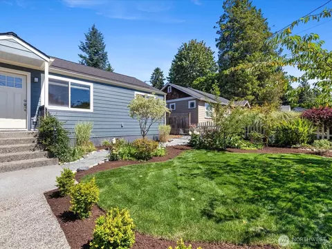Exterior - 10126 NE 186th St, Bothell, WA 98011 photo 5 of 18