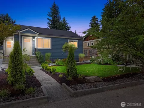 Exterior - 10126 NE 186th St, Bothell, WA 98011 photo 16 of 18