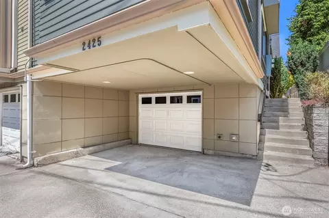 2425 N 75th St, Seattle, WA 98103 photo 26