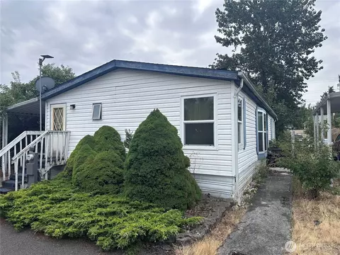 15410 SE 272nd St #22, Kent, WA 98042