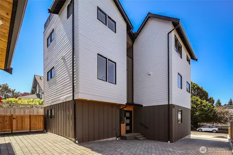 2744 38th Ave SW, Seattle, WA 98126
