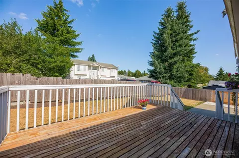 Exterior - 18 E B E Intercity Ave, Everett, WA 98208 photo 8 of 13