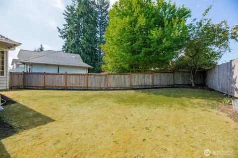 Exterior - 18 E B E Intercity Ave, Everett, WA 98208 photo 11 of 13