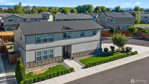 1907 W Sunnyview Ln, Ellensburg, WA 98926