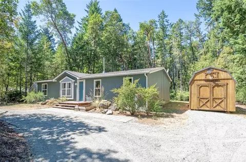 2416 205th Ave SW, Lakebay, WA 98349