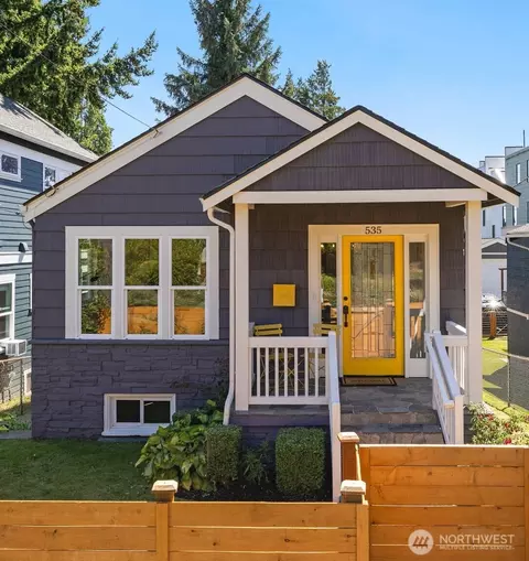 535 N 73rd St, Seattle, WA 98103