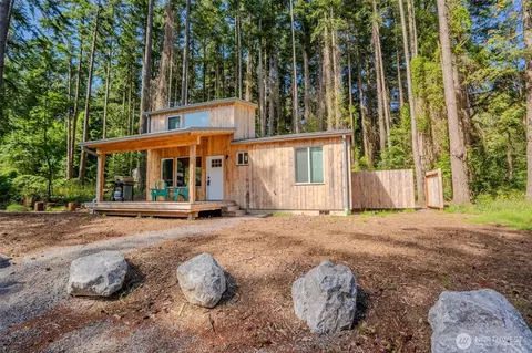 311 Enchanted Forest Rd, Eastsound, WA 98245