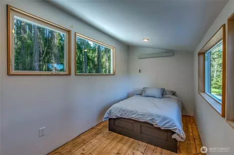 Bedroom - 311 Enchanted Forest Rd, Eastsound, WA 98245 photo 4 of 4