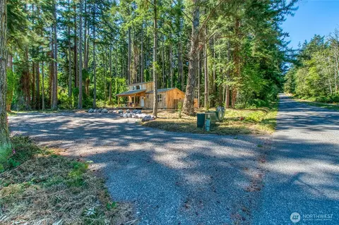 Exterior - 311 Enchanted Forest Rd, Eastsound, WA 98245 photo 6 of 7