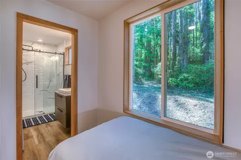 Bedroom - 311 Enchanted Forest Rd, Eastsound, WA 98245 photo 3 of 4
