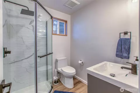Bath - 311 Enchanted Forest Rd, Eastsound, WA 98245 photo 1 of 1