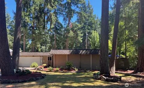4104 Clearwater Dr SE, Lacey, WA 98503