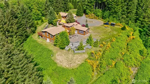 156 Peppermill Rd, Kelso, WA 98626