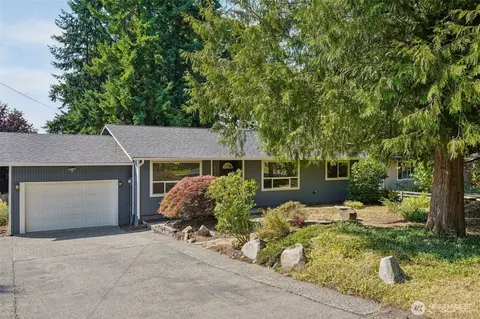 15335 81st Ave NE, Kenmore, WA 98028