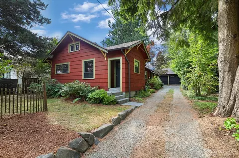 1119 Brawne Ave NW, Olympia, WA 98502