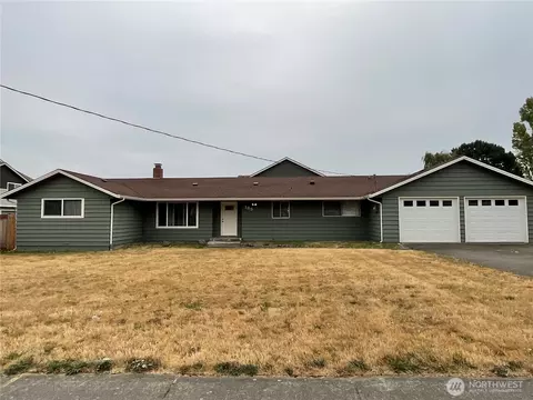 185 SW 3rd St, Oak Harbor, WA 98277