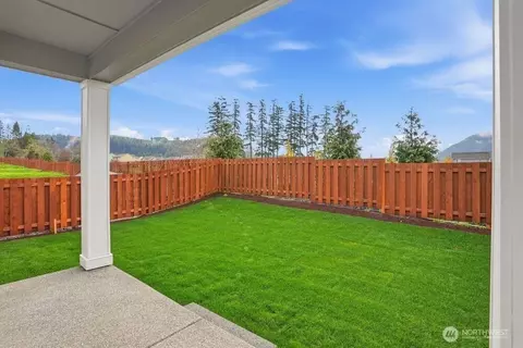 Exterior - 732 Weaver Dr E, Enumclaw, WA 98022 photo 2 of 2