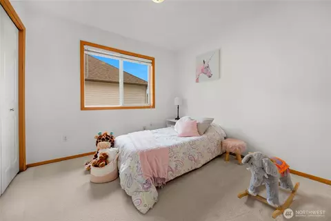 Bedroom - 18418 12th Dr, Bothell, WA 98012 photo 3 of 5