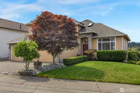 Exterior - 18418 12th Dr, Bothell, WA 98012 photo 2 of 10