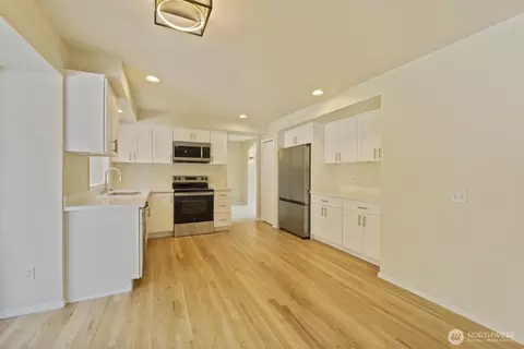 907 233rd Pl SW, Bothell, WA 98021 photo 4