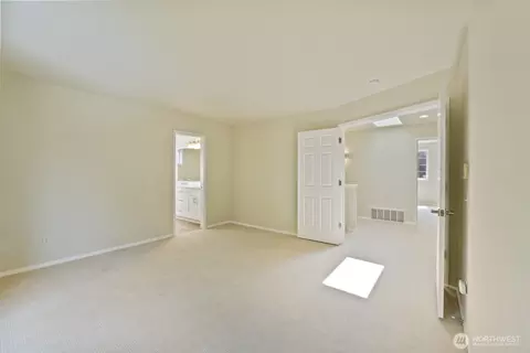 907 233rd Pl SW, Bothell, WA 98021 photo 9