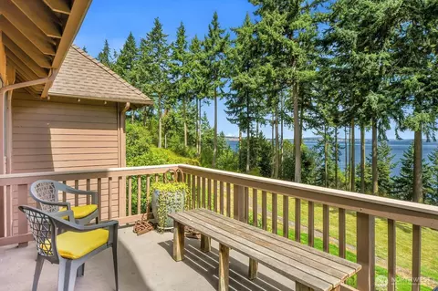50 Harborview Dr #7, Port Townsend, WA 98368