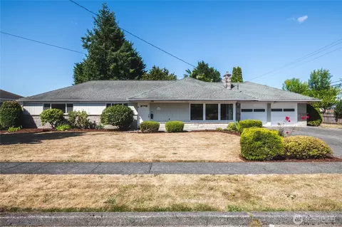 101 Belmont Ter, Mount Vernon, WA 98274