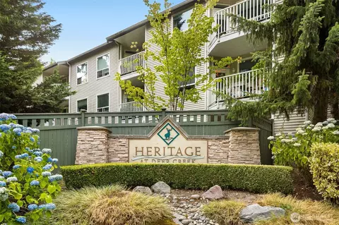 12530 Admiralty Way #I202, Everett, WA 98204