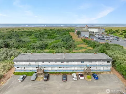 865 Cuddy Ct NW #107, Ocean Shores, WA 98569