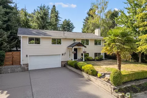 2513 Vashon Ct NE, Renton, WA 98059
