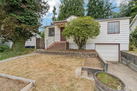 12517 22nd Ave NE, Seattle, WA 98125