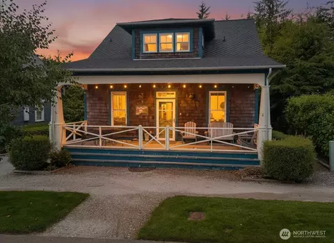251 Meriweather St, Pacific Beach, WA 98571