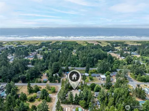 1605 243rd Ln, Ocean Park, WA 98640