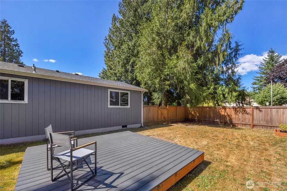 Exterior - 9311 58th Dr NE, Marysville, WA 98270 photo 4 of 8